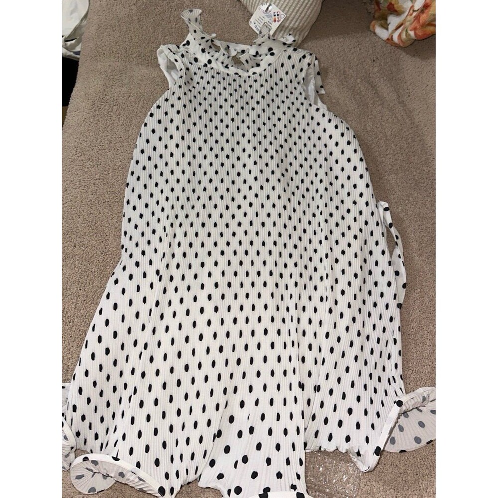 Endless rose white and back polka dot ruffle dress